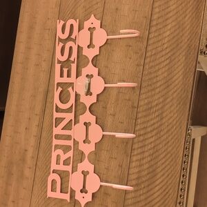 Princess leash holder